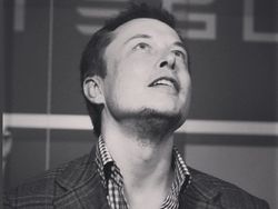 Momen-momen Kelam dalam Kehidupan Elon Musk