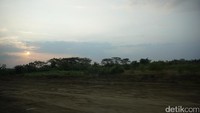 Perjalanan kami lanjutkan ke tol fungsional Pejagan-Pemalang, lalu tembus ke Pemalang-Batang. Memang, tol ini seperti namanya masih belum sepenuhnya jadi (Masaul/detikTravel)