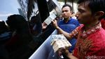 Uang Receh untuk Lebaran Terus Diburu