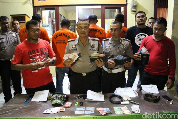 Berjudi Kartu di Bulan Puasa, 4 Pria di Aceh Ditangkap