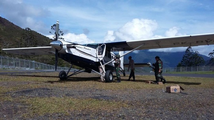 Pesawat Susi Air tertembak di Puncak Jaya Papua
