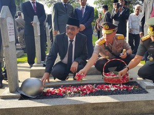 Jelang HUT Ke-490 Jakarta, Djarot Ziarah ke TMP Kalibata