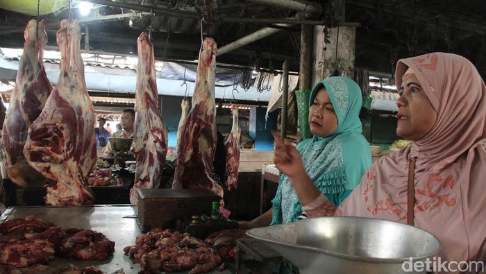 Sepi Pembeli, Harga Daging Sapi di Brebes Mulai Menurun