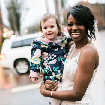 So Sweet! Impian Gadis Kecil Bertemu 'Putri Raja' Akhirnya Terwujud di Trotoa