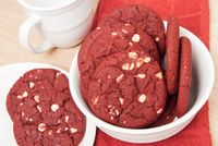 Yuk, Bikin Red Velvet Cookies Yang Manis Renyah!