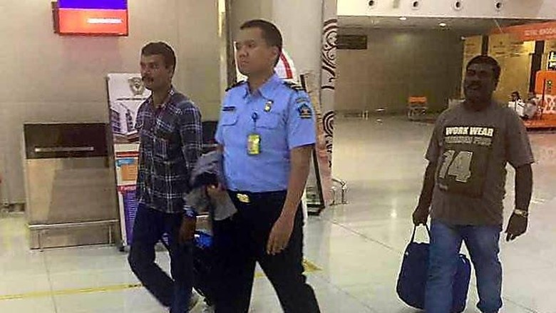 Imigrasi Tanjung Perak Deportasi 43 WNA Selama Tahun 2017 Imigrasi Tanjung Perak Deportasi 43 WNA Selama Tahun 2017