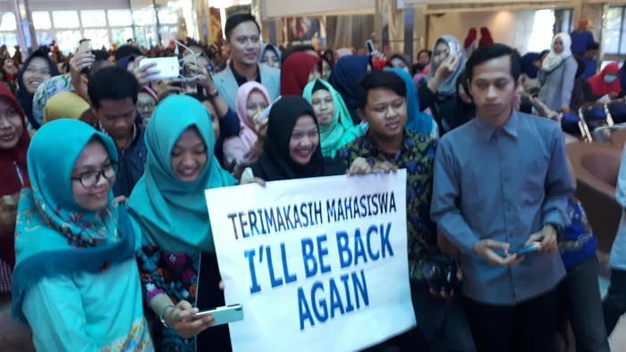 Kembali Tepis soal Pilgub Jatim, AHY Enjoy Beri Motivasi Anak Muda