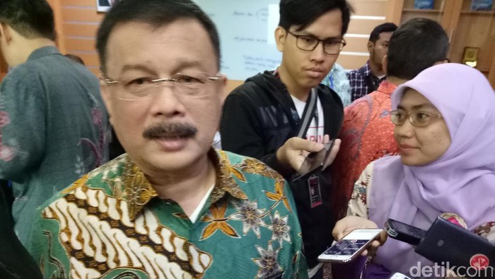 Tak Ada Sanksi Bagi Sekolah yang Belum Siap Program 5 Hari Belajar