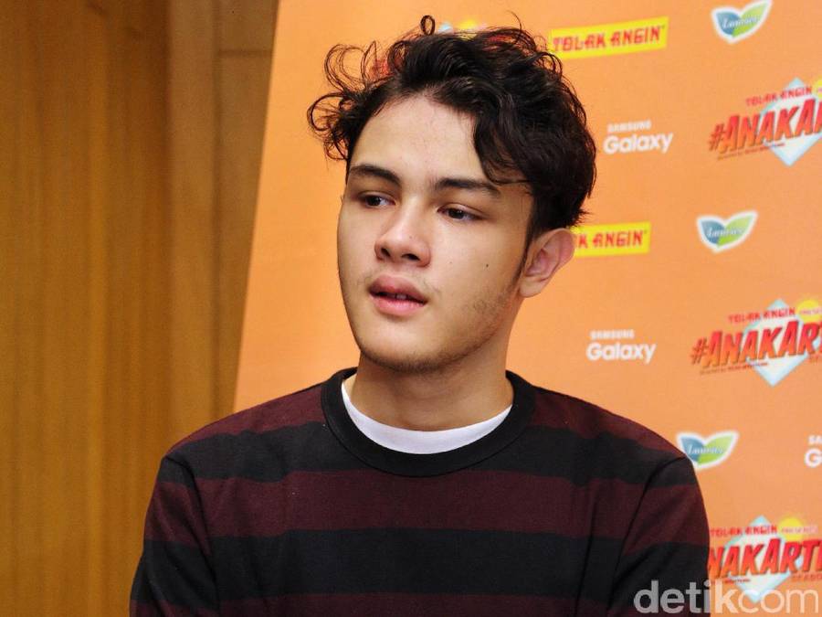 Para Cowok Kece yang Nyaris Perankan Dilan - Foto 2