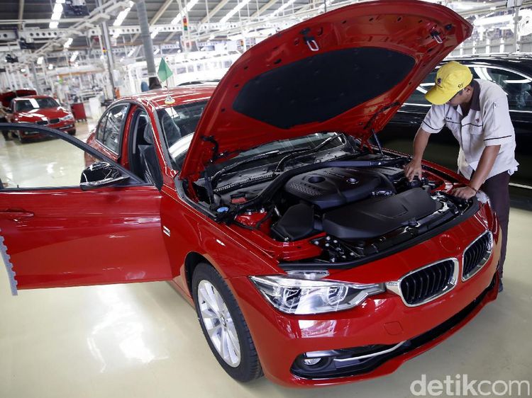 Mengintip Proses Produksi BMW di Sunter