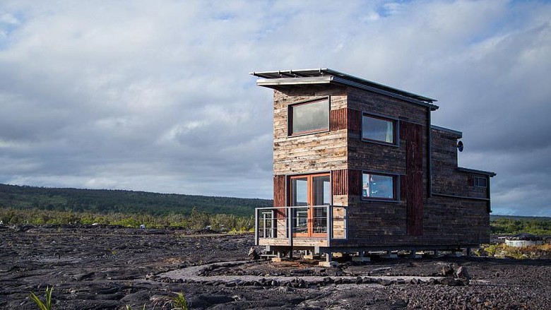 Phoenix House yang dibangun di atas lahar (dok. ArtisTree) Phoenix House yang dibangun di atas lahar (dok. ArtisTree)