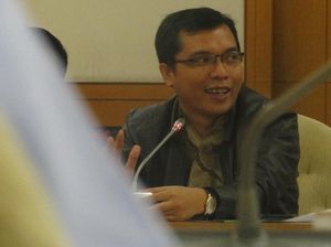 PPP: Capres Dildo Humor di Tengah Garingnya Politik Garang