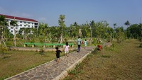 Ada pula fasilitas jogging track bagi traveler yang ingin olah raga dan toilet yang bersih di taman ini.‎ Jadi selain jalan-jalan, traveler dapat menambah pengetahuan di taman hutan ini (Masaul/detikTravel)