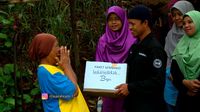 Rajin Sedekah, Tukang Batu Dapat Berkah Umrah