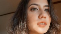 Tanpa makeup tebal, ia sudah terlihat sangat cantik. (Dok. Instagram/pevpearce)