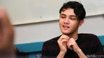 Shawn Adrian Bengong Mikirin Apa Ya?