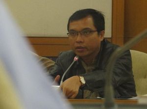 Anggota Komisi II Soroti Server Sipol KPU yang Sering Down