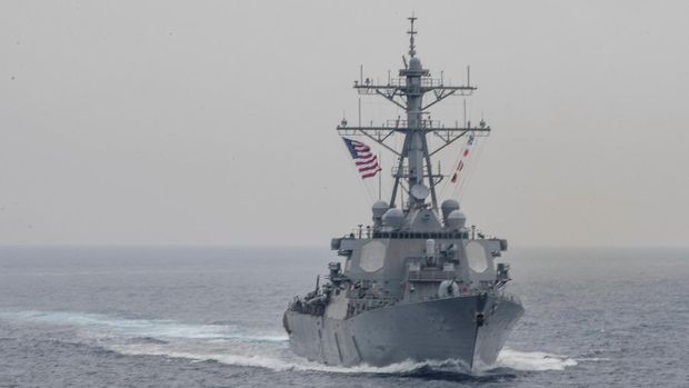 USS Fitzgerald saat berlayar di perairan Jepang dalam foto yang diambil 1 Juni 2017, sebelum tabrakan terjadi