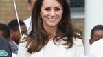 Smile! Kate Middleton Tampak Happy
