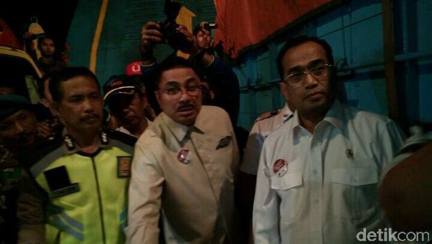 Menhub Budi Karya meninjau Pelabuhan Ketapang, Banyuwangi.