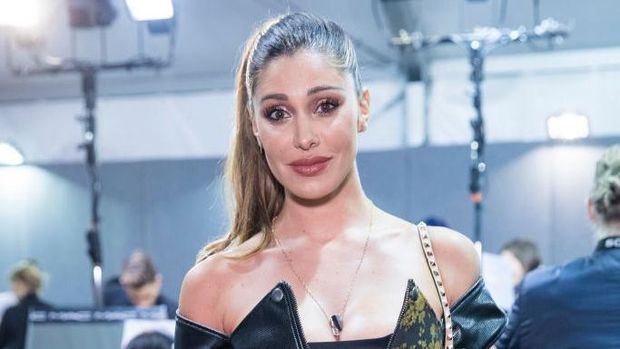 Busana Kelewat Seksi Bikin Pacar Iannone Dilarang ke Garasi Tim?