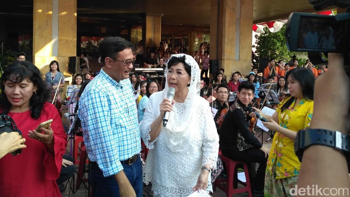 Ngabuburit Bersama Titiek Puspa, Djarot Bersenandung Sore