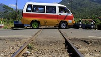 Selama ini, Cijapati kerap dilintasi kendaraan pemudik yang hendak menempuh perjalanan menuju Garut-Tasikmalaya dan sebaliknya jika kondisi Nagreg, Kabupaten Bandung, disergap macet.