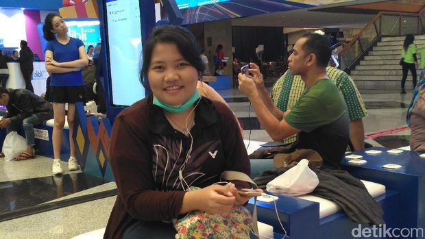 Ramainya Fasilitas Isi Ulang Baterai Ponsel di Indonesia Open