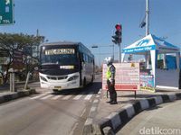 Pejagan dan Brexit Mulai Padat, Didominasi Kendaraan Pelat B