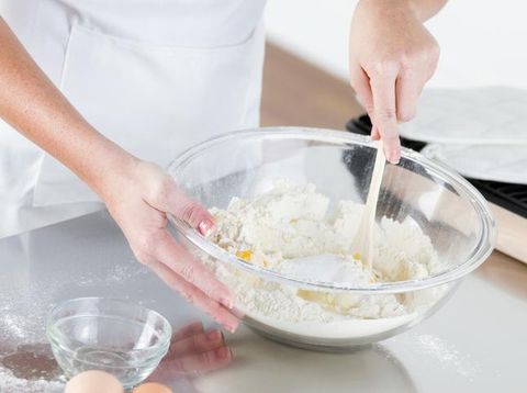 bikin cookies