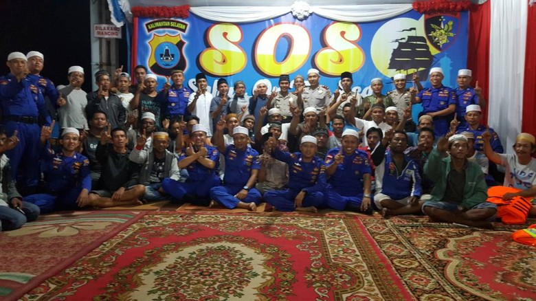 Cegah Radikalisme, Polres Kotabaru Gelar Sahur On the Sea Cegah Radikalisme, Polres Kotabaru Gelar Sahur On the Sea