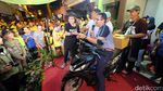 Serunya Lari Malam di Gang Dolly