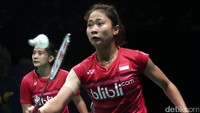 Sebelumnya di nomor ganda putra, Fajar Alfian/Muhammad Rian Ardianto juga terhenti di babak semifinal. Mereka disingkirkan unggulan kedua asal Denmark, Mathias Boe/Carsten Mogensen, dalam pertarungan tiga gim 17-21, 21-18, 12-21. 