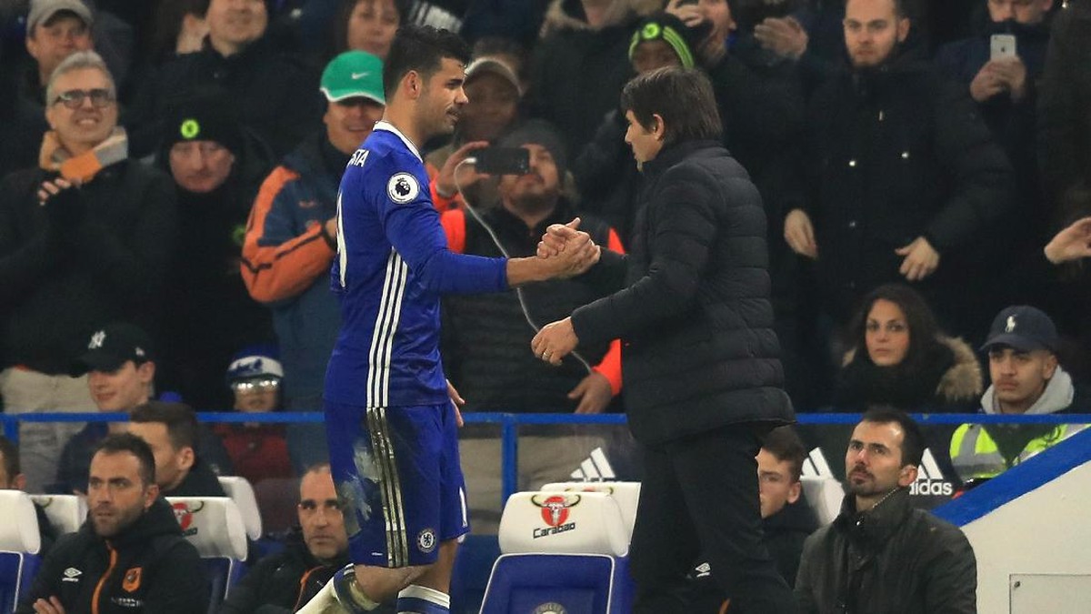Diego Costa dan Antonio Conte (Foto: Getty Images/Richard Heathcote)