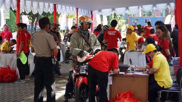 Kemenhub Berangkatkan 227 Pemudik Sepeda Motor Gratis Via Laut