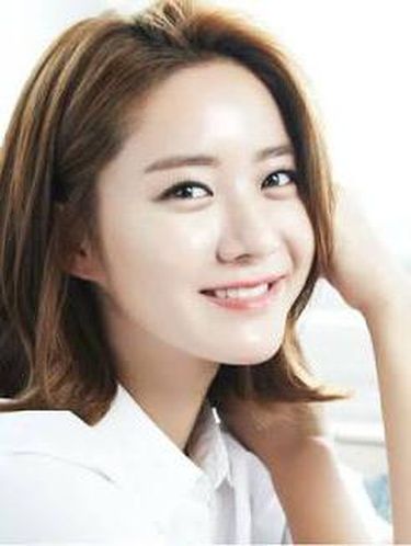 Han Groo selebriti Korea operasi plastik/