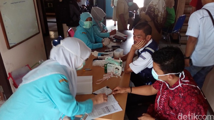 Mudik 2017, Dinkes Garut Tes Kesehatan Sopir Bus