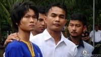 Seperti diketahui, Muhammad Ibnu Dar melakukan serangan sendirian ke Mapolres Banyumas. Dia beraksi dengan pedang dan sangkur. Ibnu berhasil ditangkap setelah melukai polisi di Mapolres. 