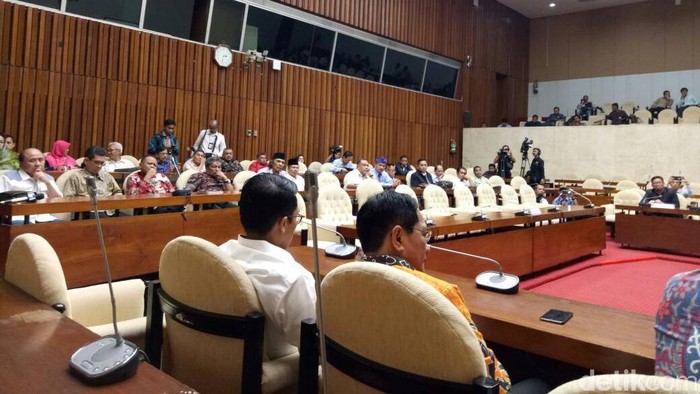 Ke DPR, Sejumlah Tokoh Masyarakat Dukung Pansus Angket KPK