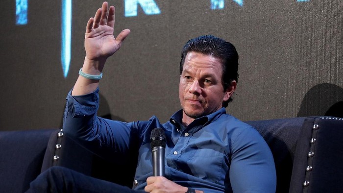 LONDON, ENGLAND - JUNE 16:  Actor Mark Wahlberg attends a fan event for Transformers: The Last Knight at St Barts the Great on June 16, 2017 in London, England.  (Photo by Tim P. Whitby/Getty Images for Paramount Pictures)