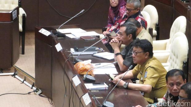 Rapat Pansus RUU Pemilu pada Senin (19/6) / 