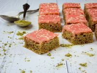Kue manis yang sebaiknya dibatasi.