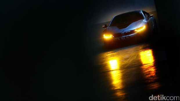 BMW i8, Masa Depan yang Menjadi Nyata