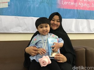 Tinggal di Luar Negeri, Selebgram Anak Kirana Tak Lupa Indonesia
