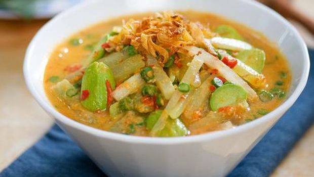 Ketupat bisa dibuat untuk berbagai macam menu.