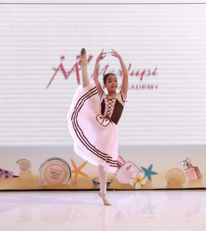 Marlupi Dance Academy Kirim Empat Balerina Tanding ke Amerika Marlupi Dance Academy Kirim Empat Balerina Tanding ke Amerika