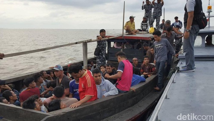 96 TKI Ilegal dari Malaysia Diamankan TNI AL Sumut