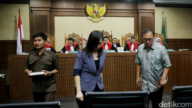 Saat Patrialis Akbar Diceramahi Soal 'Rasa' oleh Hakim Tipikor