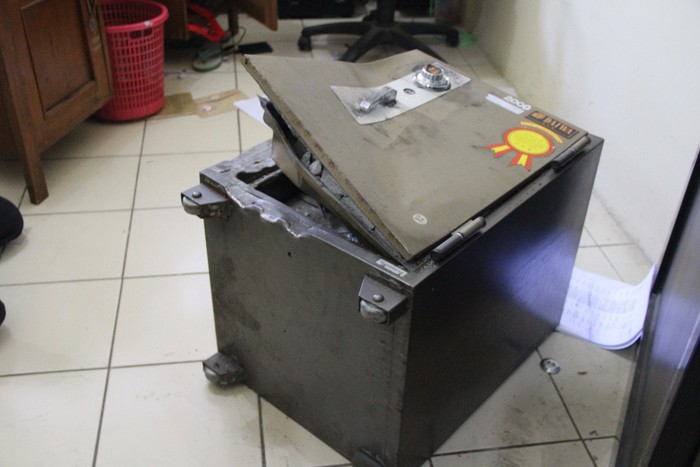 Rampok Satroni Kantor PUPR Cirebon dan Sekap Satpam