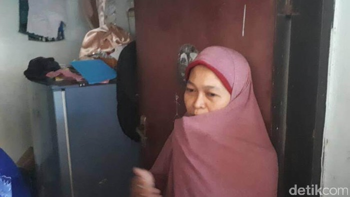 Istri Pak Gun Mengelak Suaminya Dikatakan Teroris